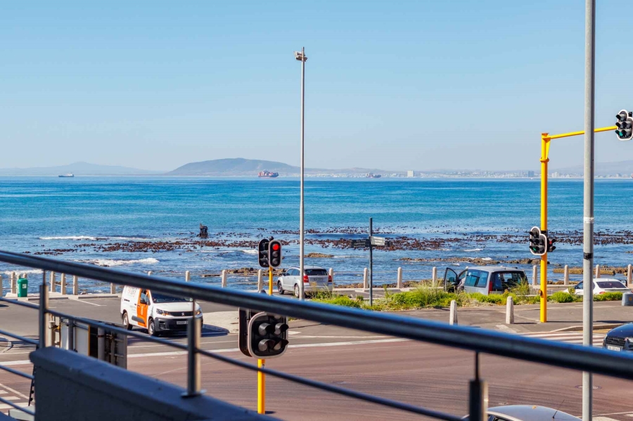 To Let 1 Bedroom Property for Rent in Mouille Point Western Cape